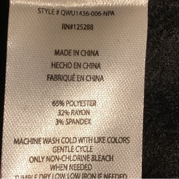 🦃 Christmas RAE DUNN Black FEELING FESTIVE Top & Red Striped Cozy Socks NWT L - Picture 9 of 10